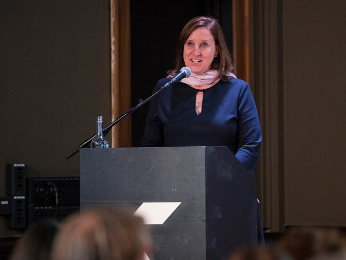 Terri McCullough etterlyste fleire kvinner i mentorroller og i arbeidet med lover og reglar. Foto: Håkon Mosvold Larsen / NTB scanpix